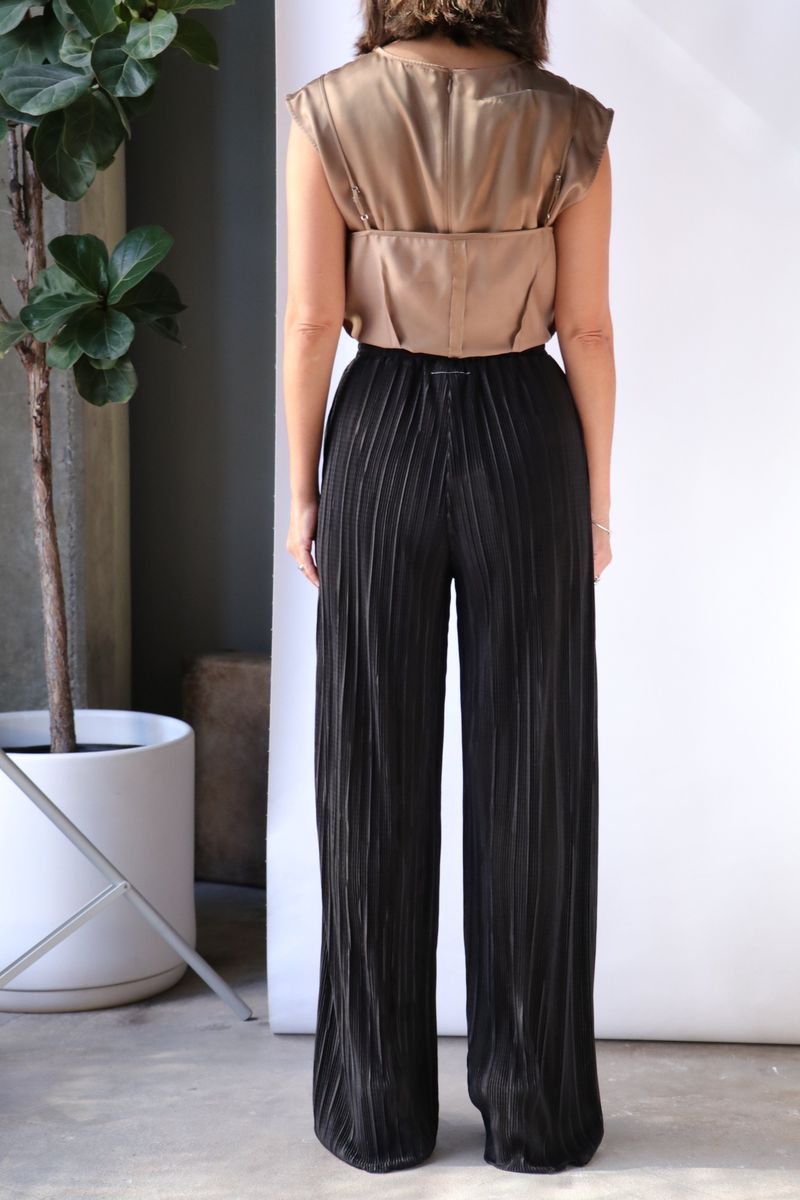 MM6 Maison Margiela Pleated Pants - Black | Garmentory