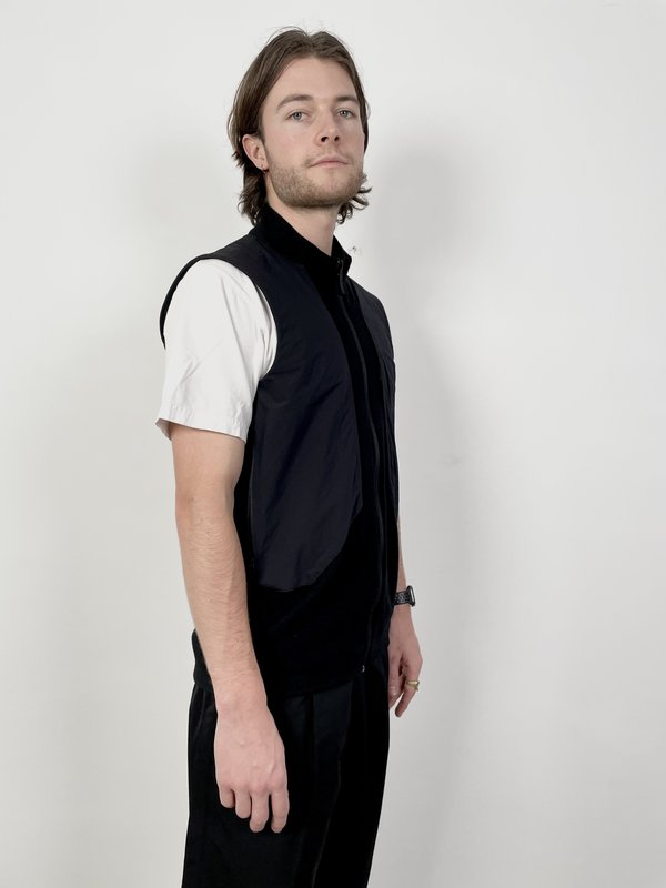 pre-loved Arc'Teryx Veilance 2012 Mionn IS Vest - black | Garmentory