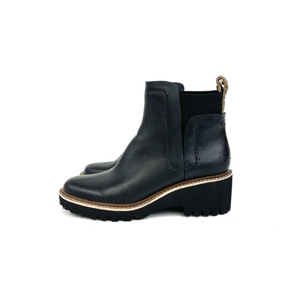 Dolce Vita Huey H20 Shoes Black Leather Garmentory