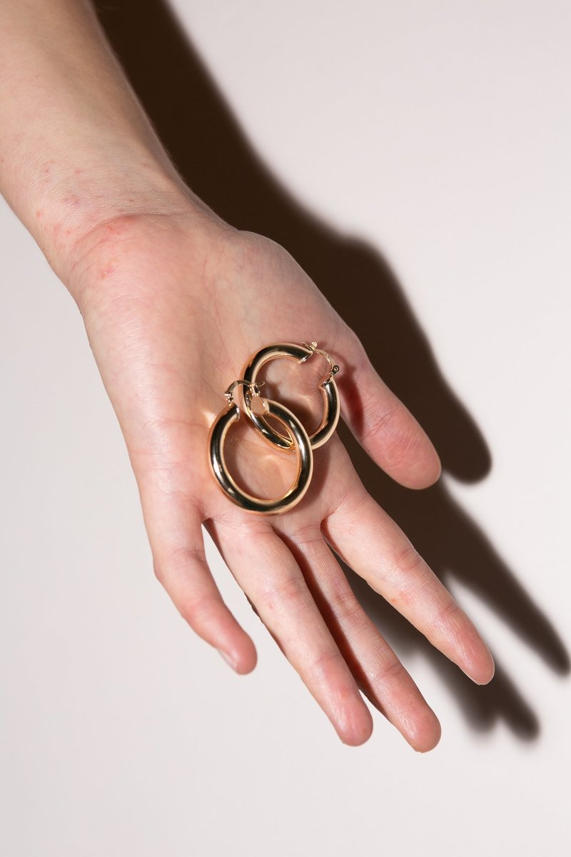 WOLF & GYPSY VINTAGE Medium Stacey Hoops - Gold Plated WOLF & GYPSY VINTAGE Medium Stacey Hoops - Gold Plated