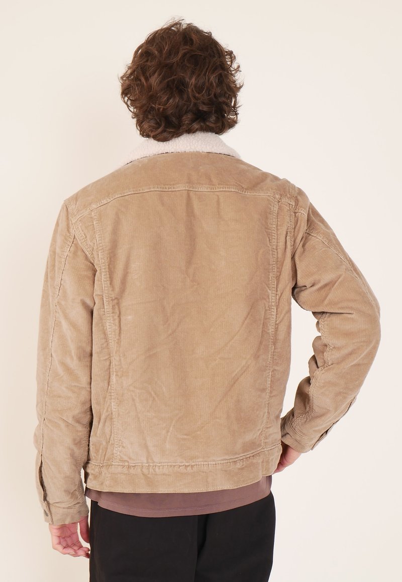 Patagonia Pile Lined Trucker Jacket mojave khaki Garmentory