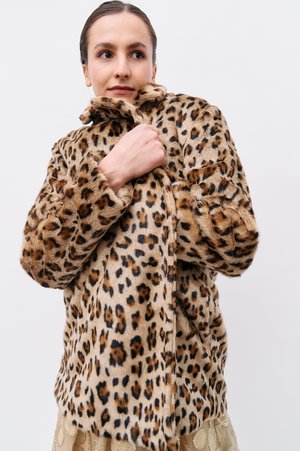 theory leopard jacket