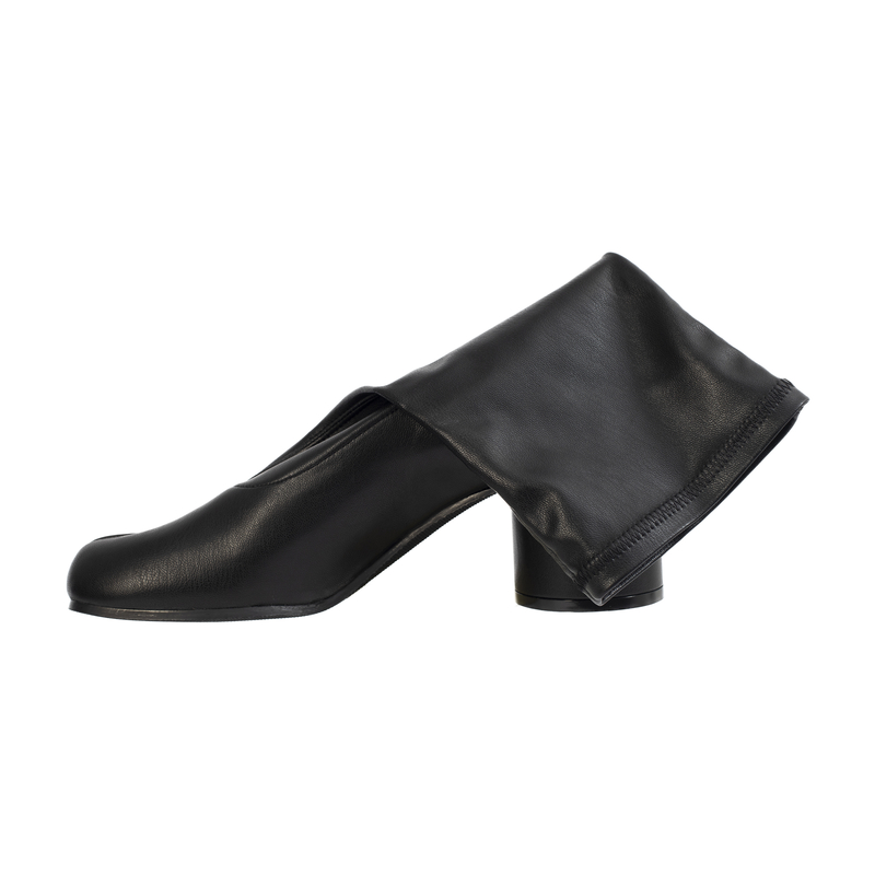 Maison Margiela Vegan Leather Tabi Boots - black | Garmentory