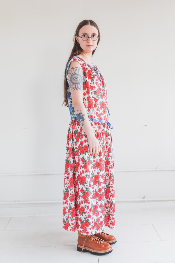 KASMARIA ROSE LONG DRESS - RED/BLACK