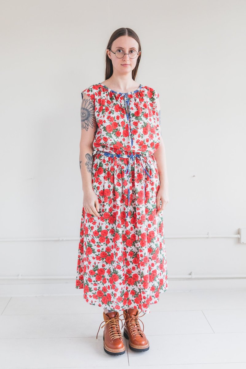 KASMARIA ROSE LONG DRESS - RED/BLACK