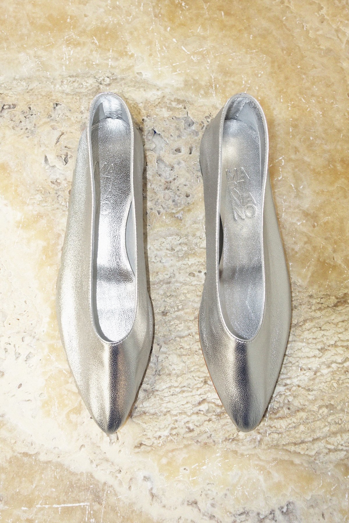 Party-Flat-in-Silver-
