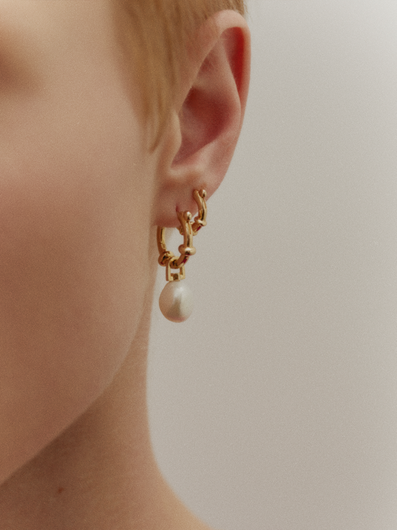 Maria Black Cha Cha Earring