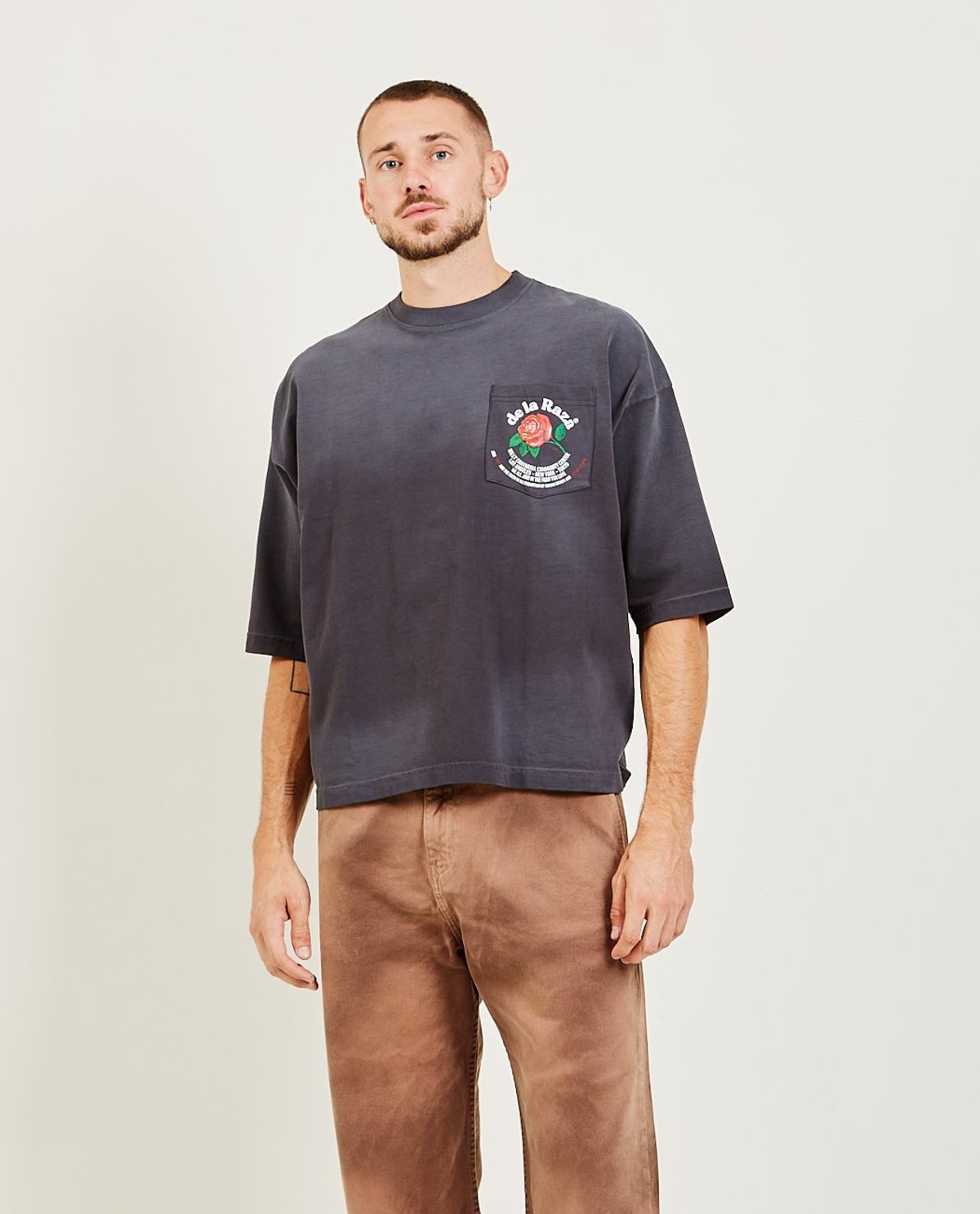 トップス WILLY CHAVARRIA de la RAZE BUFFARO T Willy Chavarria De La Raza Buffalo Pocket Tee - Black