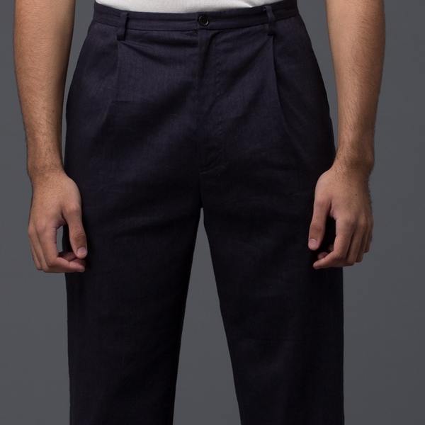 DEVEAUX - Single Pleat Pant - Navy DEVEAUX - Single Pleat Pant - Navy