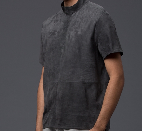DEVEAUX - Lamb Suede Henley - Gunmetal Grey DEVEAUX - Lamb Suede Henley - Gunmetal Grey