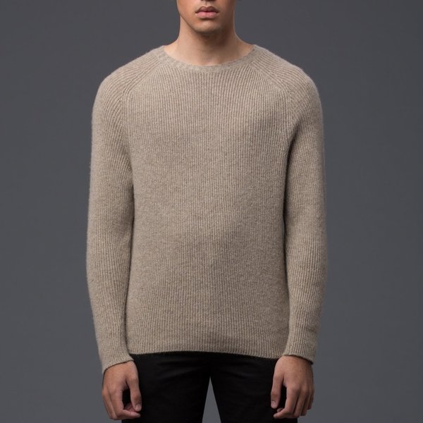 DEVEAUX - 1x1 Luxury Cashmere Ribbed Crew Neck - Pebble DEVEAUX - 1x1 Luxury Cashmere Ribbed Crew Neck - Pebble