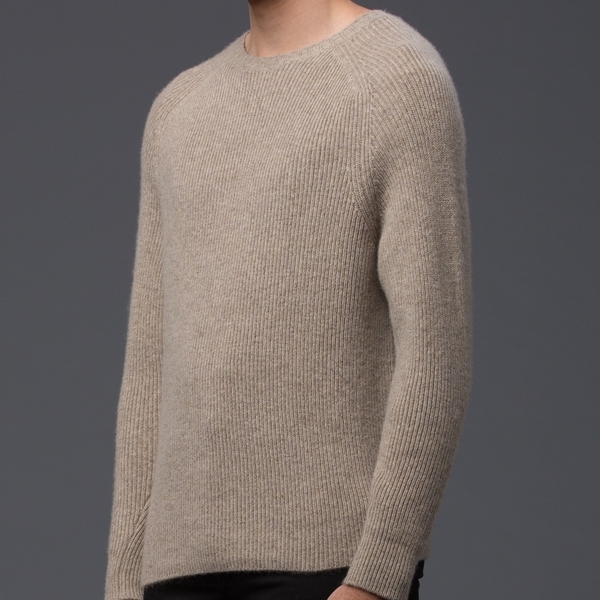 DEVEAUX - 1x1 Luxury Cashmere Ribbed Crew Neck - Pebble DEVEAUX - 1x1 Luxury Cashmere Ribbed Crew Neck - Pebble