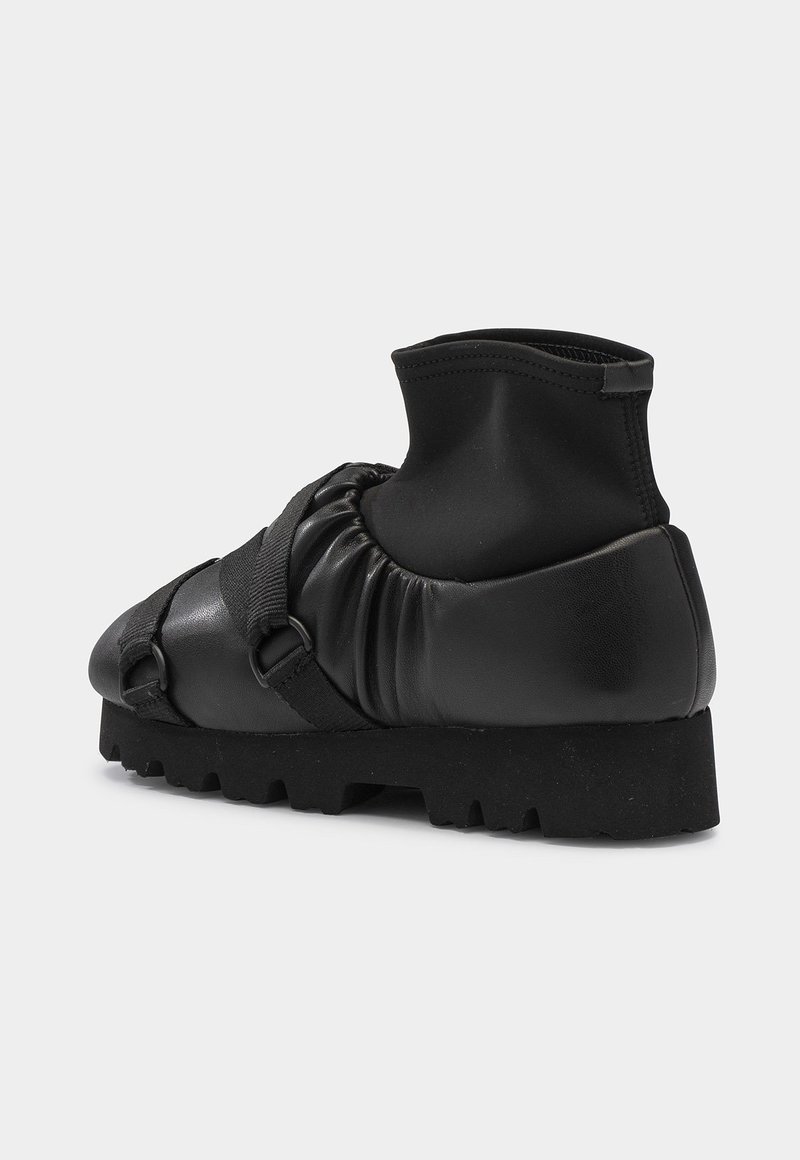 Yume Yume Nawa Camp Mid Shoes - Black | Garmentory