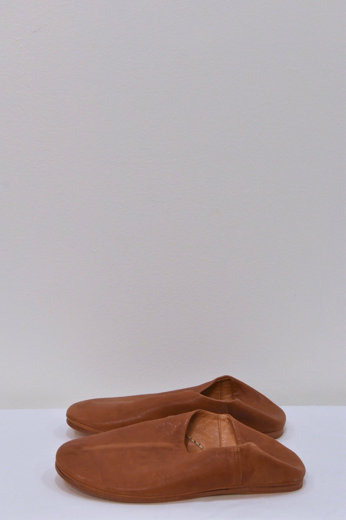 Johnny Farah Leather Slides Sandals | Garmentory display picture 3