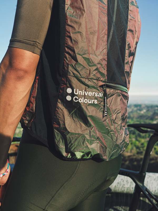 ウェア UniversalColours Gilet Iridescent Universal Colours Spectrum Lightweight Unisex Gilet