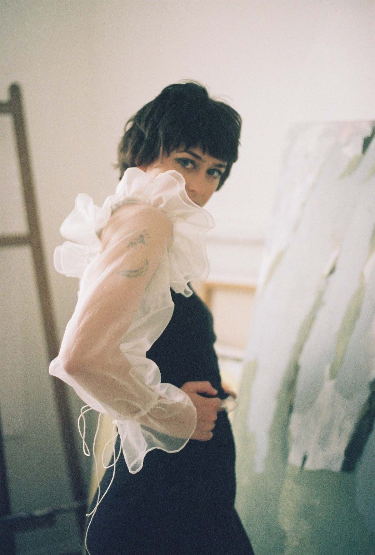 Annie Hamilton Cloud Shirt - ivory - Image 7 of 11