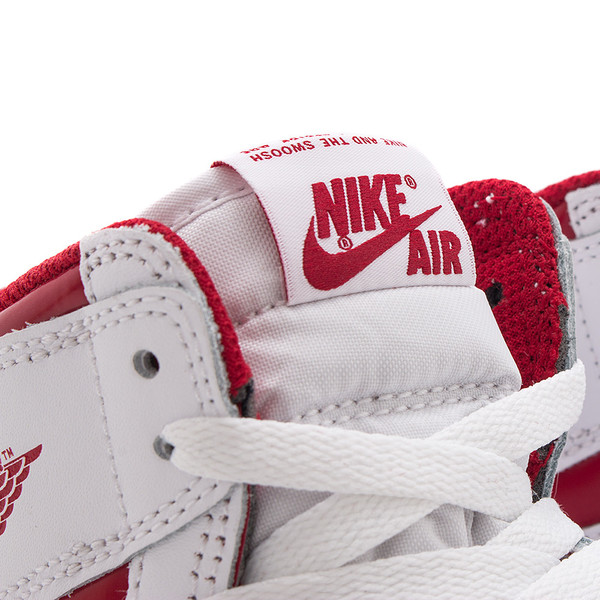 JORDAN 1 RETRO HIGH OG GS METALLIC RED / WHITE JORDAN 1 RETRO HIGH OG GS METALLIC RED / WHITE