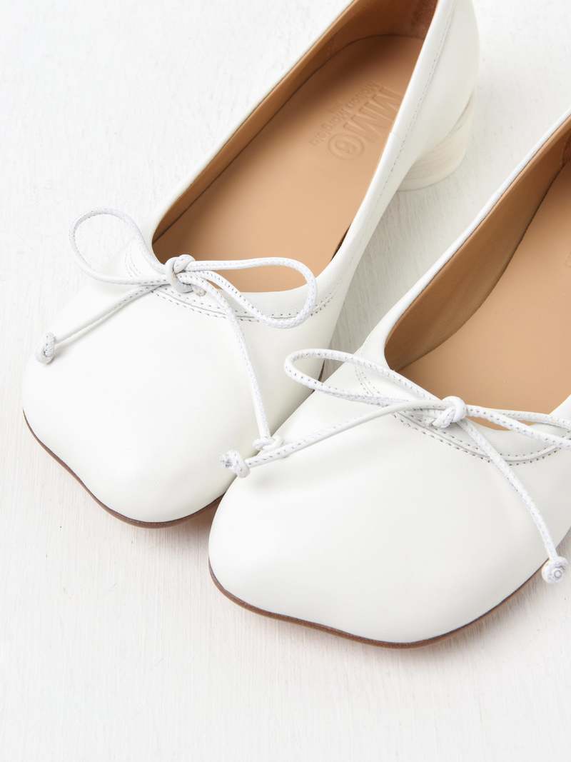 フラットシューズ MM6 MAISON MARGIELA Woman Ballet flats White S59WZ0099P3628 MM6 Maison Margiela Anatomic Ballerinas Shoes | White | FARFETCH