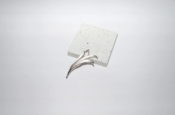 Clan of Cro Vintage | SILVER LEAF BROOCH Clan of Cro Vintage | SILVER LEAF BROOCH
