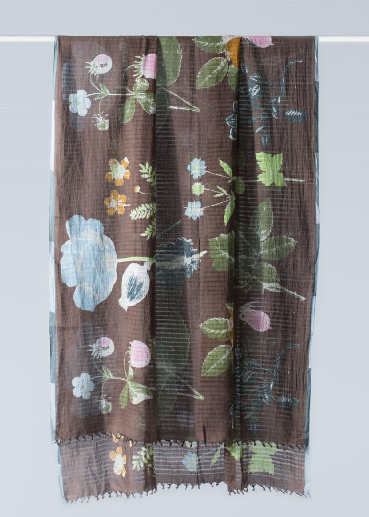 Epice Cotton Bouquet Clippings Stole - Image 1 of 2