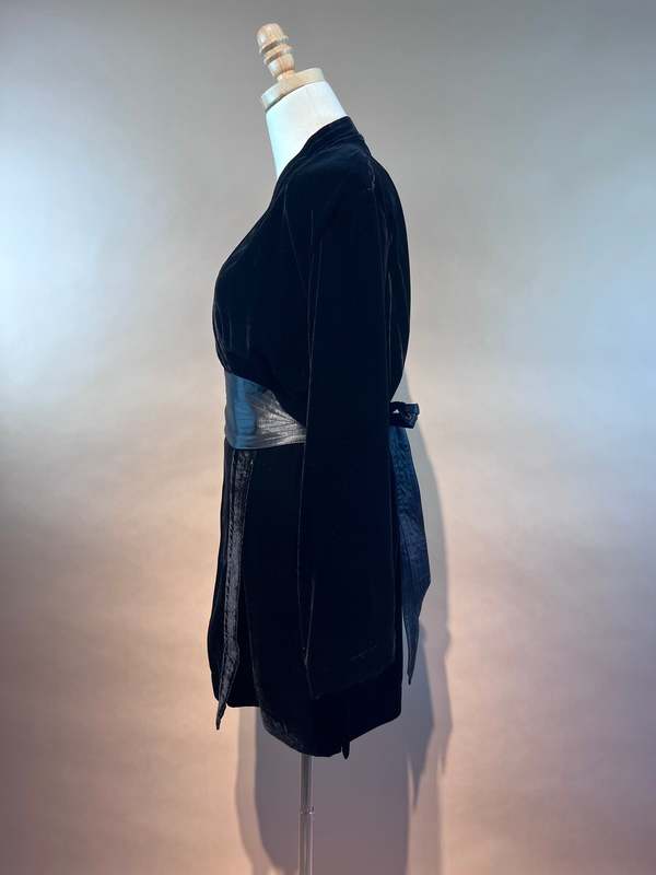 alexa chung black velvet dress SOLD exclusively on IG! Could this quite possibly be the world's cutest cocktail dress? Maybe! At least in my opinion! Original designer Alexa Chung 1960s inspired inky black crushed velvet and matte