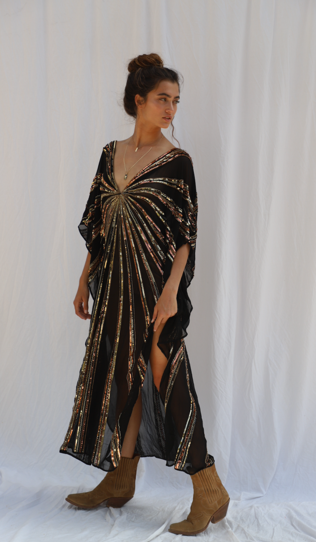 Jen's Pirate Booty Avenue Kaftan - Starburst Black - Image 2 of 5