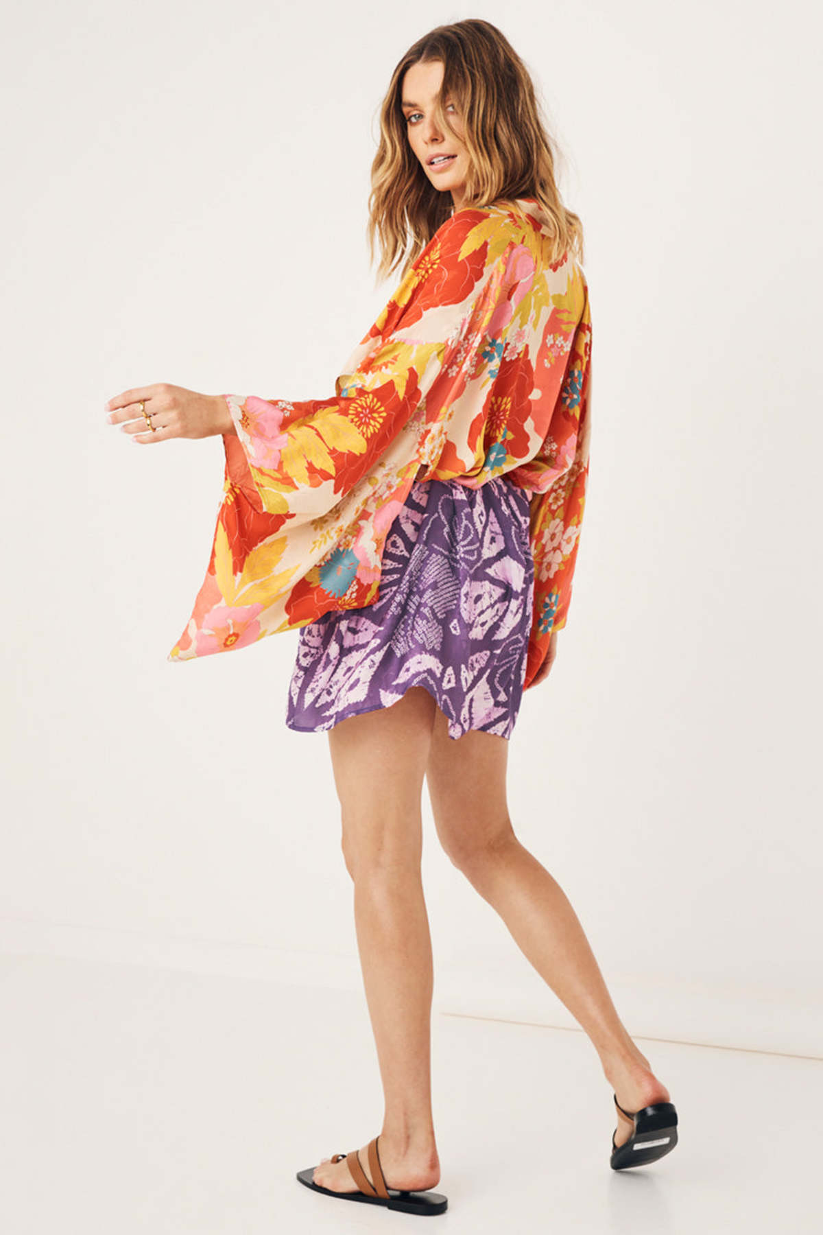 SPELL & THE GYPSY COLLECTIVE Tyler Short Robe - Chilli | Garmentory