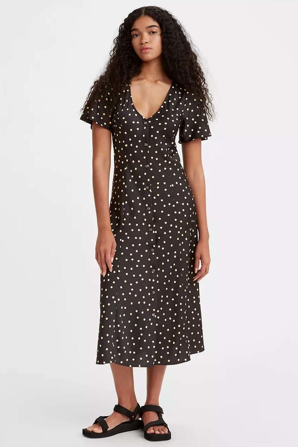 rachelle 90s dress Levi's - Daisy Foulard Caviar A-line Skirt Off-the-Shoulder Long Prom Dress Size:0 Model is in a