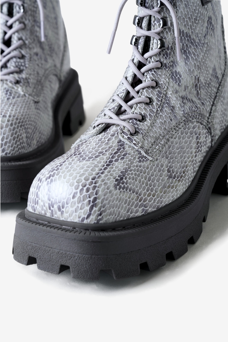 Eytys Michigan boots - Greige Snake | Garmentory