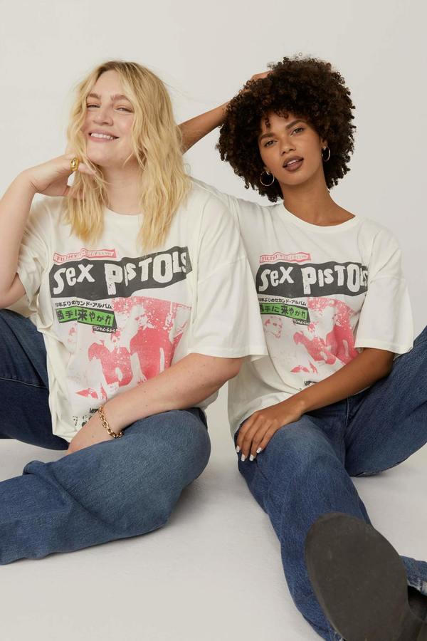 Daydreamer Sex Pistols Live In Japan Merch Tee - Vintage White