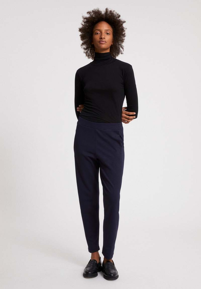 ARMEDANGELS Magdaa - Women's Jersey Pants from Lenzing ™ ECOVERO™ Mix ARMEDANGELS Magdaa - Women's Jersey Pants from Lenzing ™ ECOVERO™ Mix