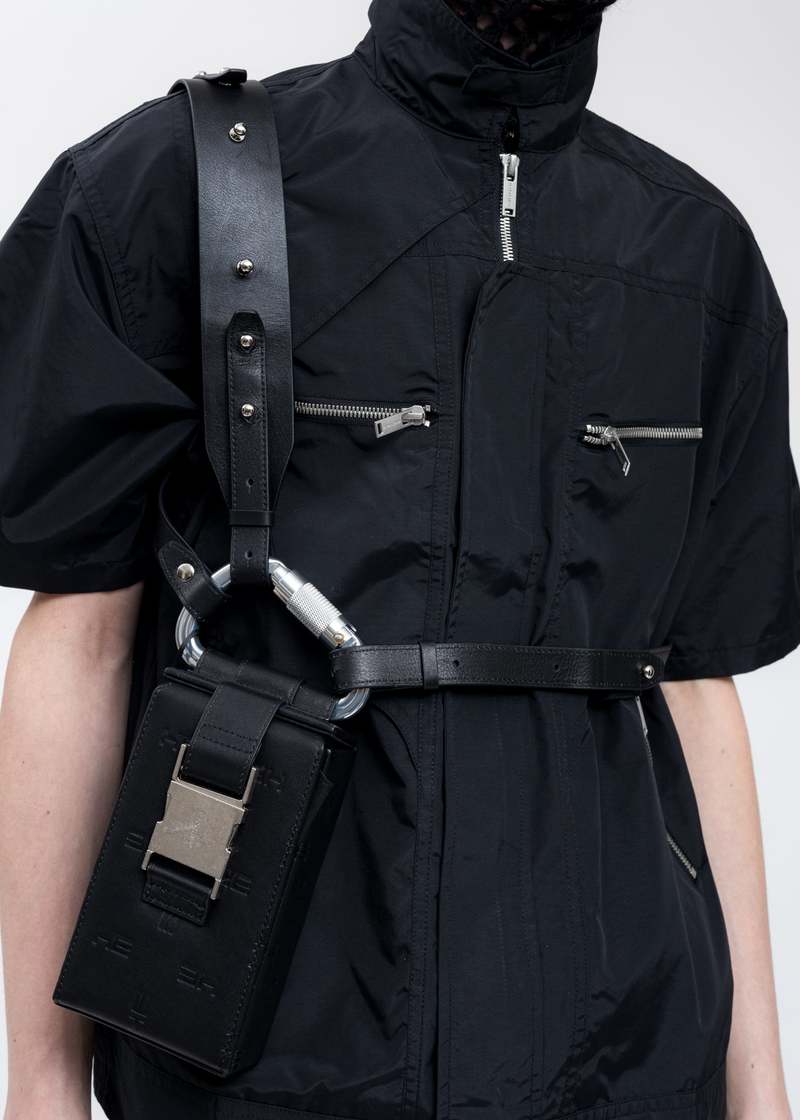 バッグ HELIOT EMIL Leather Carabiner PhoneSling Heliot Emil - LEATHER PHONE SLING | HBX
