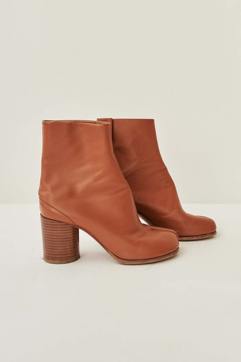 MM6 Maison Margiela Tabi Boots - Tan | Garmentory