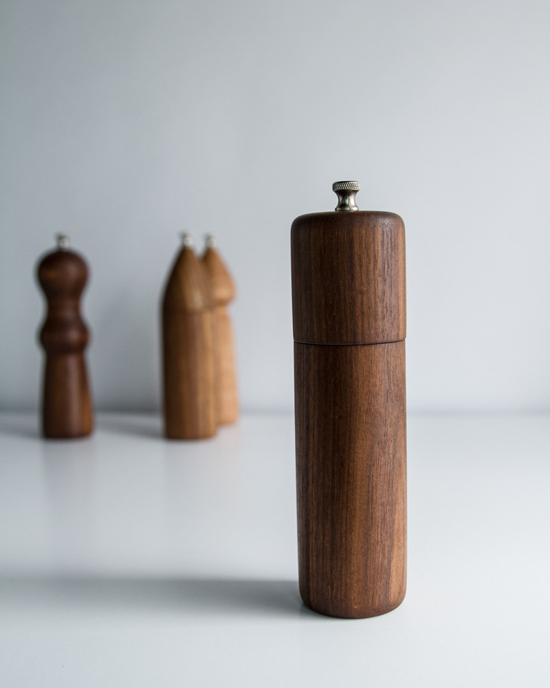 De Jong & Co Salt and Pepper Mills