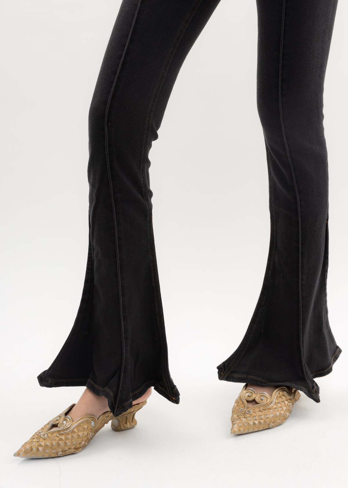 Y/project Classic Trumpet Jeans Black Garmentory