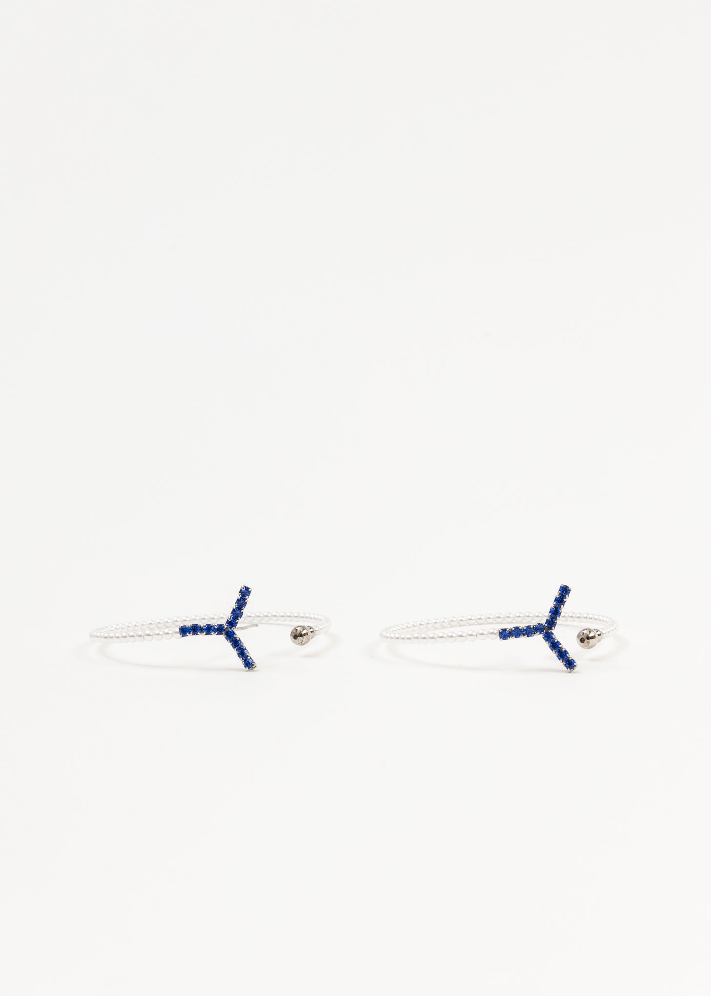 Y PROJECT 'Y maxi’ hoop earrings Y/project Maxi Y Pearl Hoops - Silver/Sapphire | Garmentory
