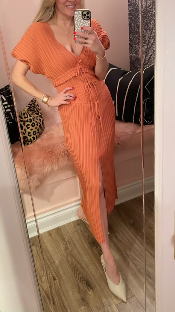 strapless open back dress Plus Size Halter Pleated Midi Dress for Wedding Guests & Cocktail Parties