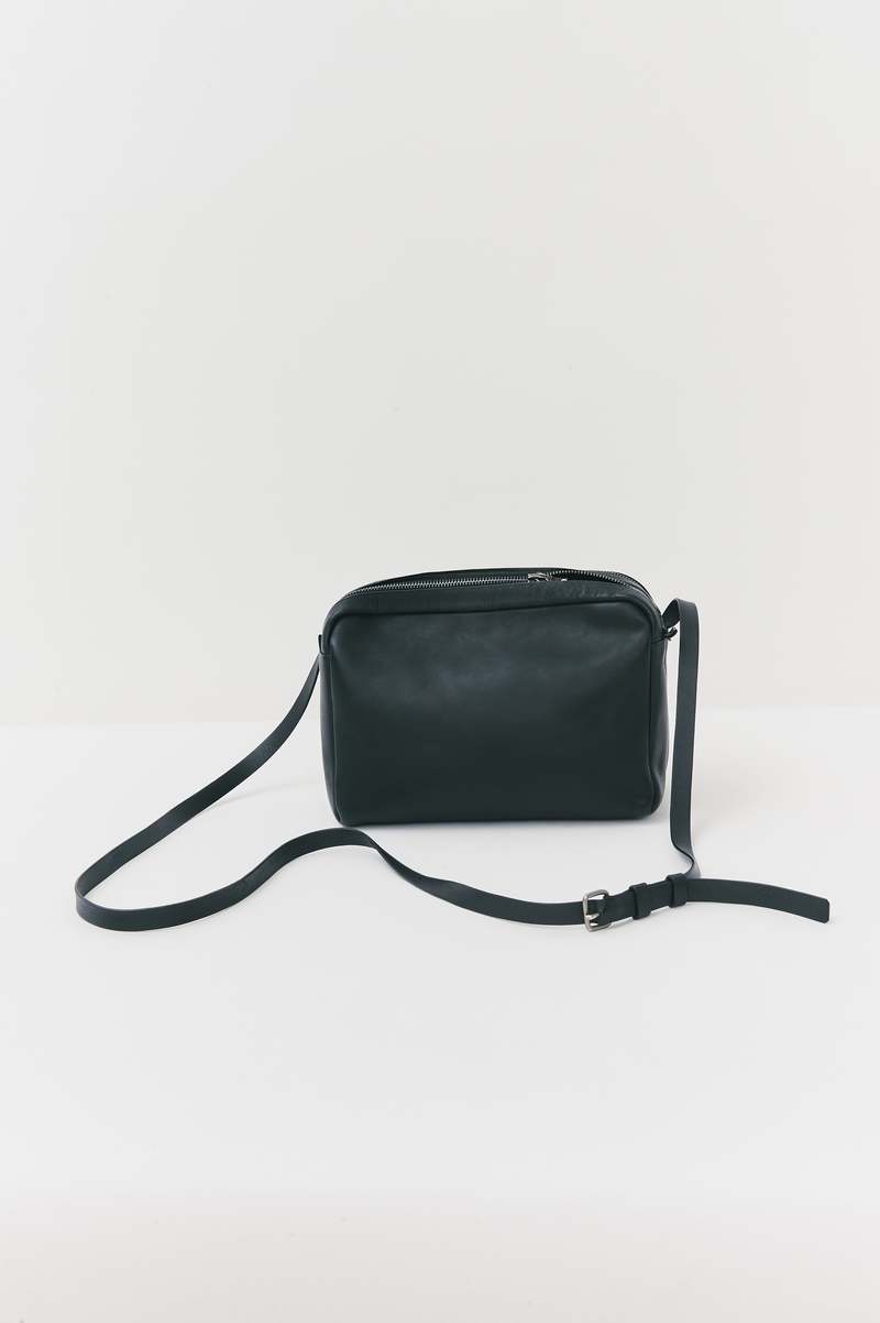 ISAAC REINA フランス製 イザックレイナ ISAAC REINA フランス製