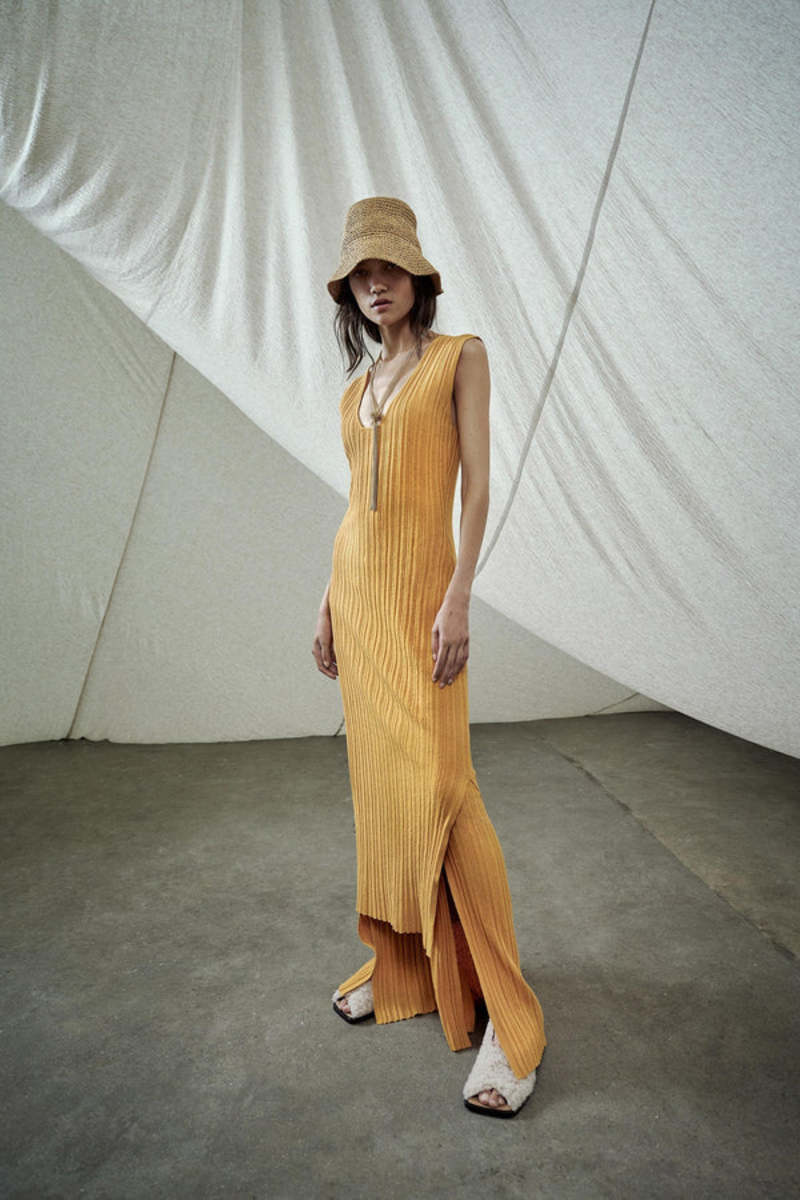 red ribbed knit dress Plus Size Sleeveless V-Neck Ribbed Knit Midi Dress