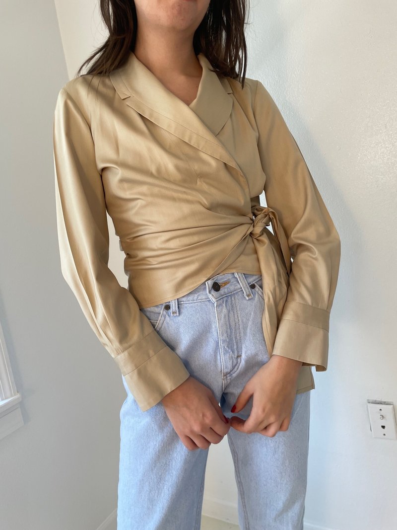 DANA BUCHMAN トップス Vintage Dana Buchman romantic silk wrap top - Beige | Garmentory