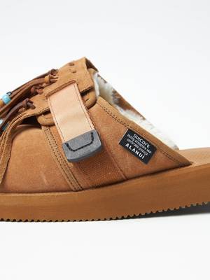 Suicoke X ALANUI Alanui Collaborated Etno Tassel Detaled Sheepskin