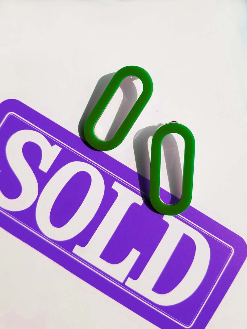 MATTER MATTERS Oval Earrings - Green Acrylic