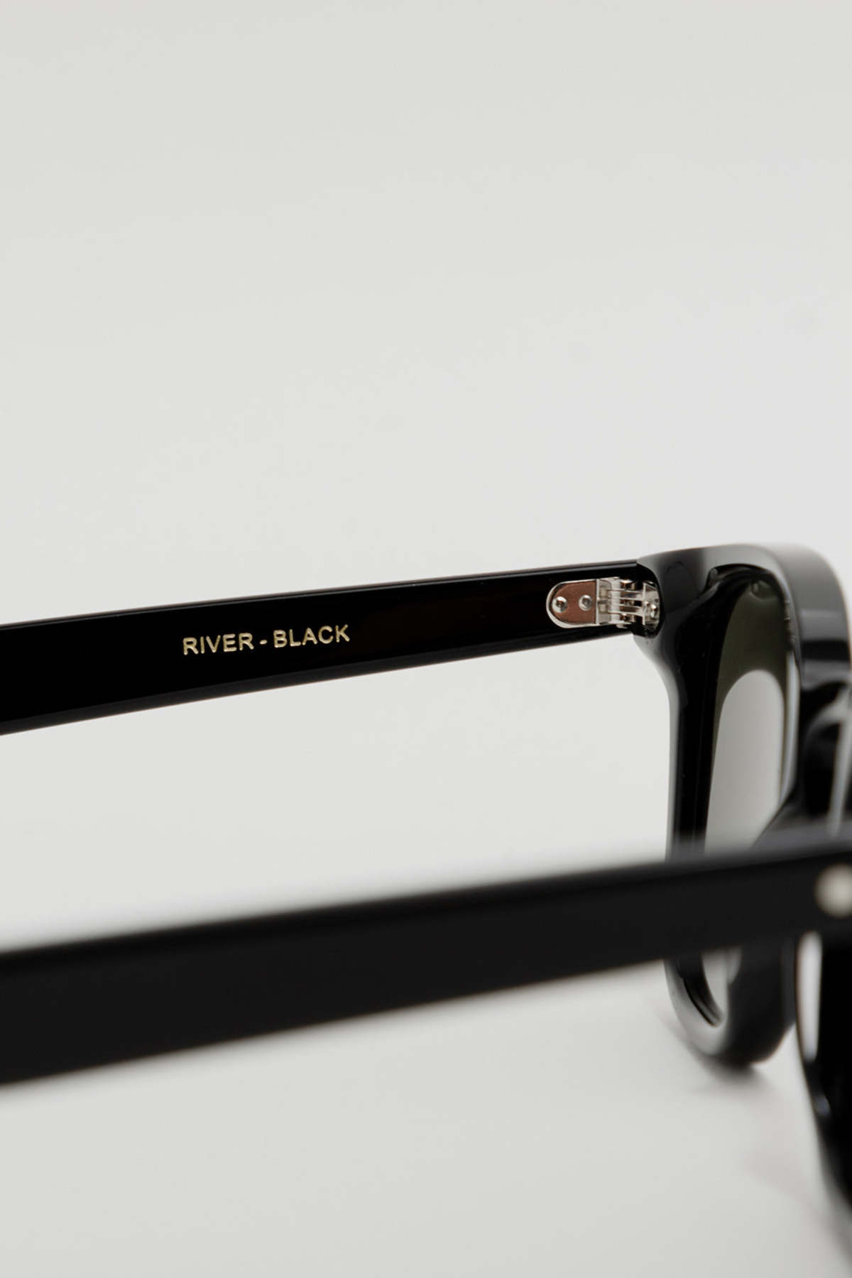 Monokel River sunglasses - Black/Green Solid Lens - Image 5 of 6
