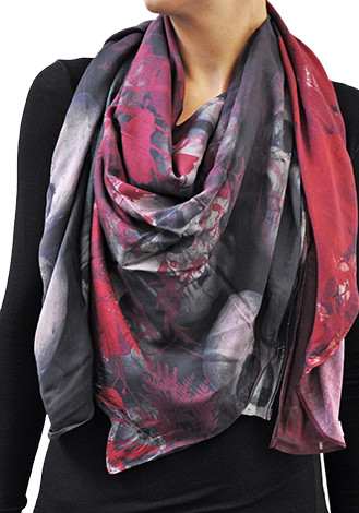 Bolongaro Trevor Skull Scarf Bolongaro Trevor Skull Scarf