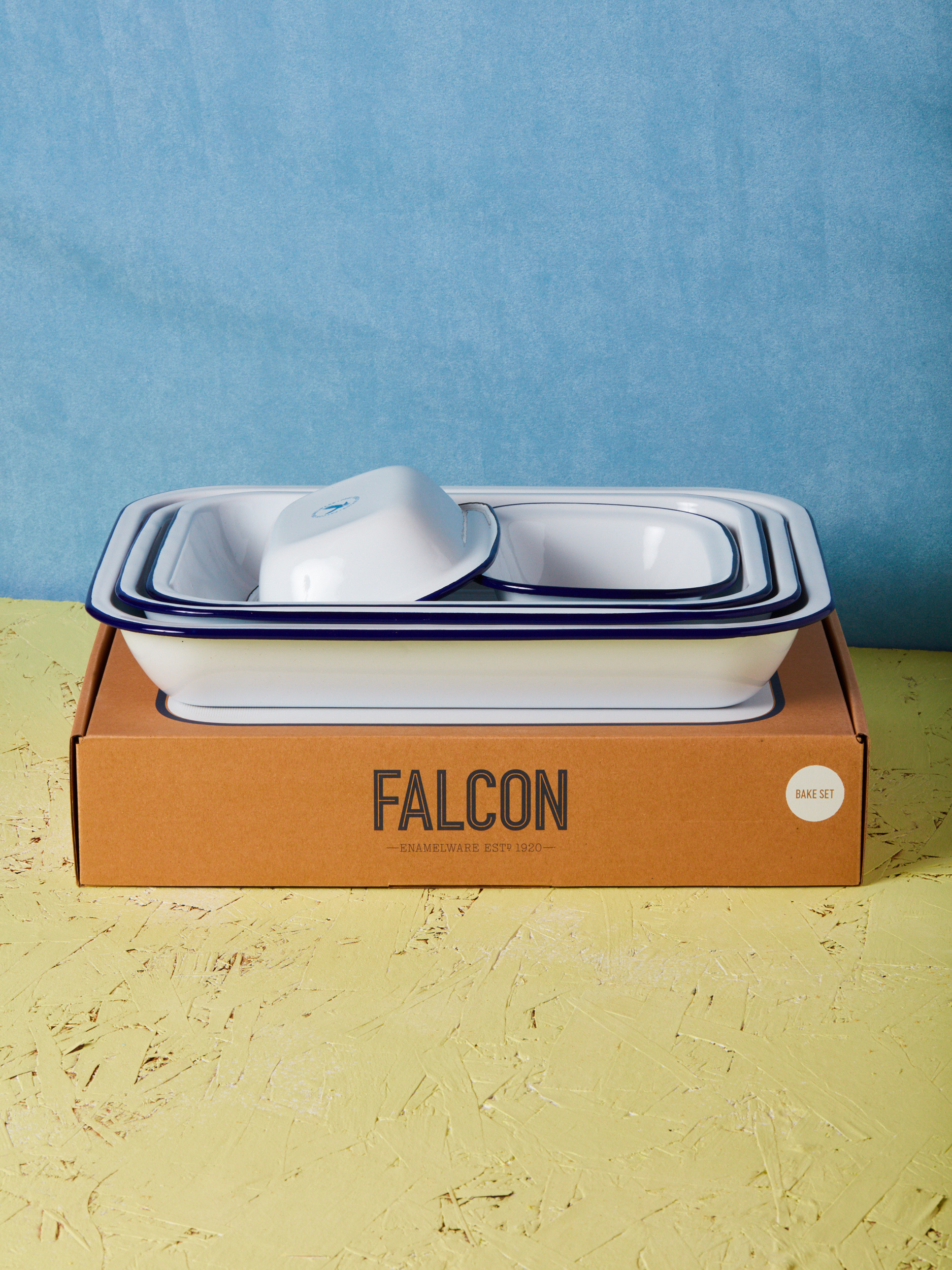Falcon Enamelware 5 Piece Bake Set white Garmentory