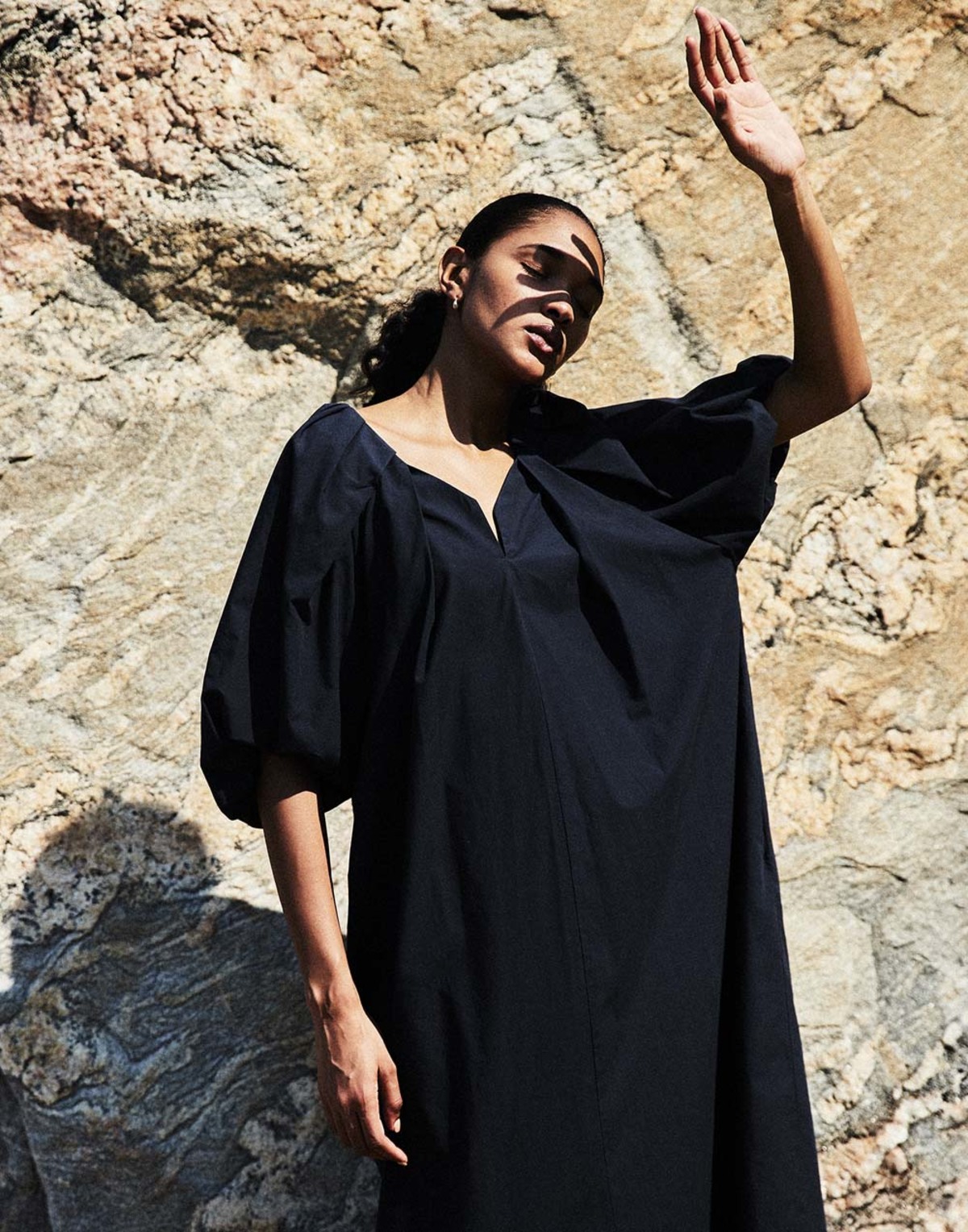 SAYAKA DAVIS Tucked Cocoon Dress ダークネイビー SAYAKA DAVIS NEW YORK Tucked Cocoon Dress - Dark Navy