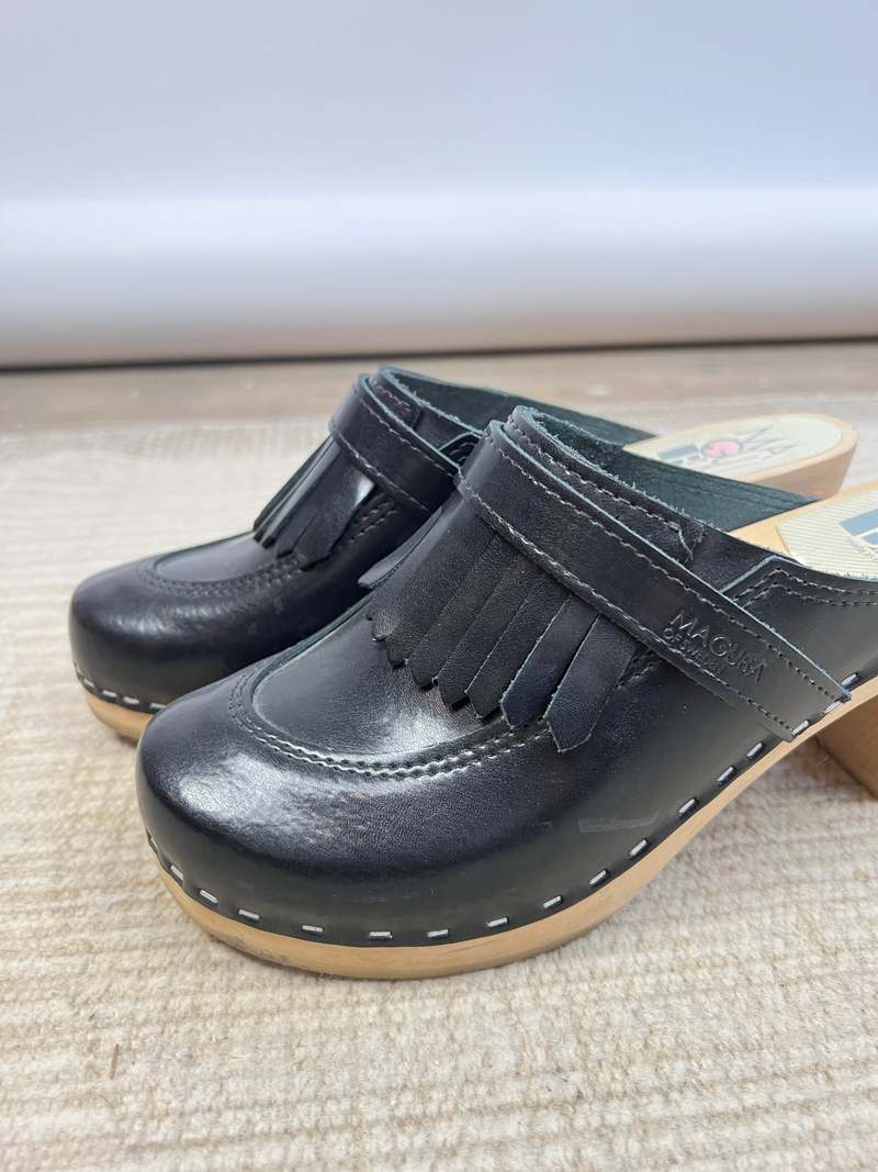 MAGUBA Clogs - Black