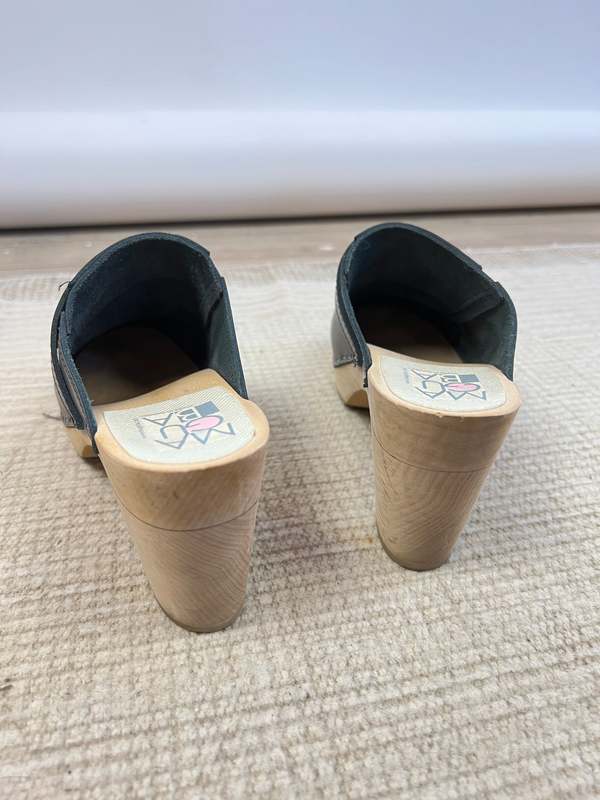 MAGUBA Clogs - Black