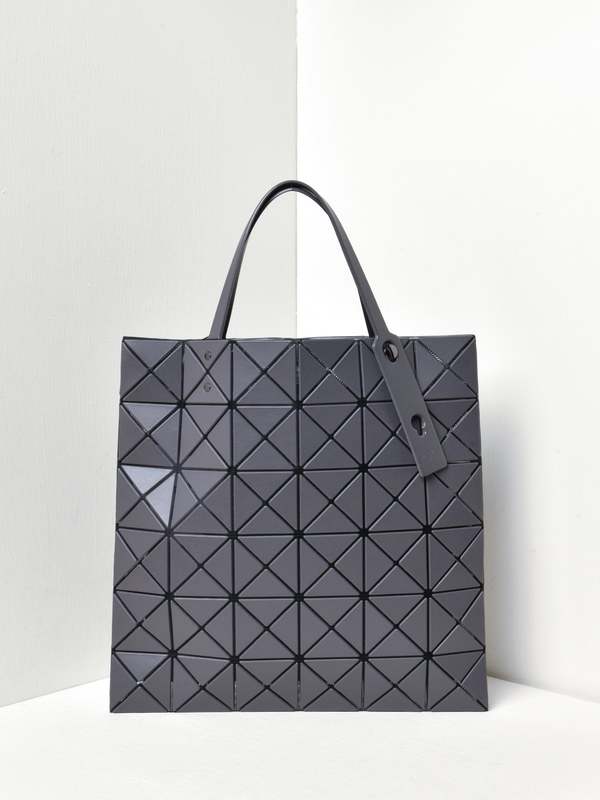BAO BAO ISSEY MIYAKE LUCENT MATTE (6*6)_14 - CHARCOAL GRAY
