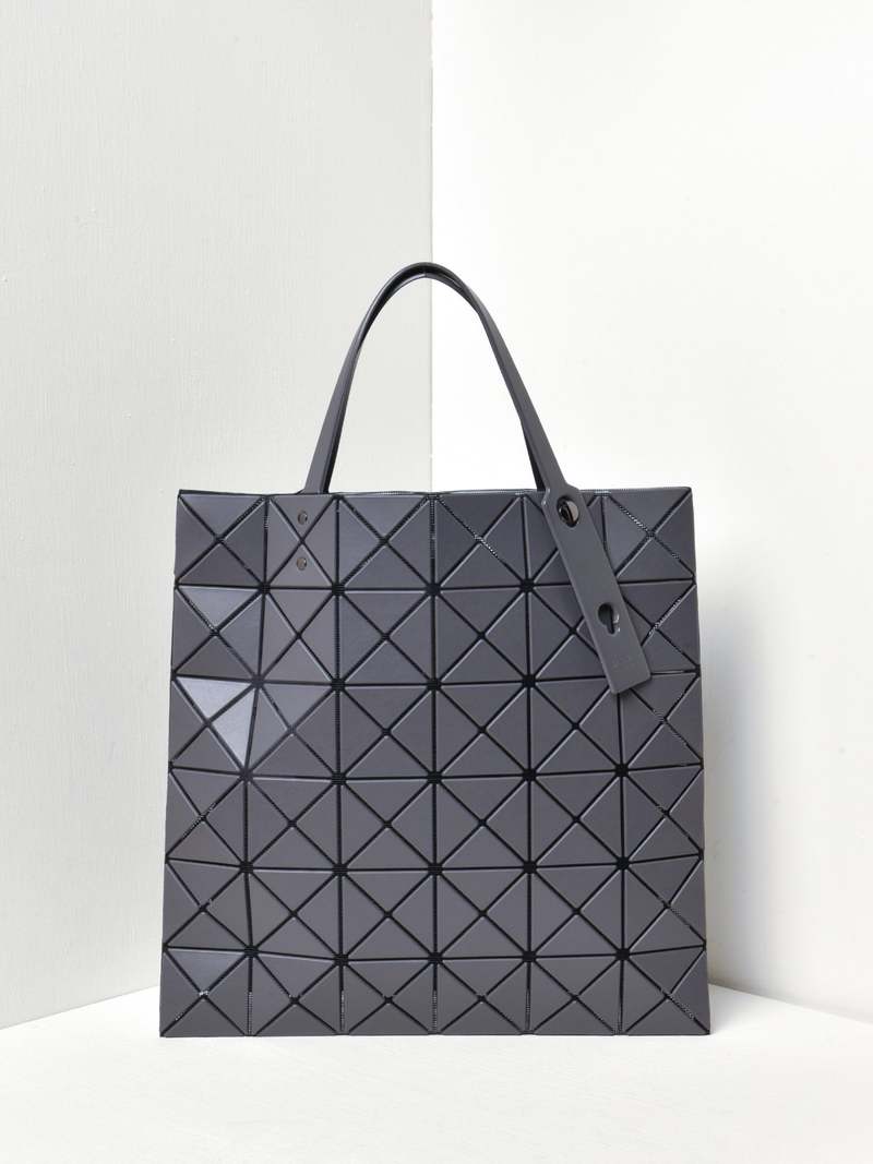 BAO BAO ISSEY MIYAKE LUCENT MATTE (6*6)_14 - CHARCOAL GRAY